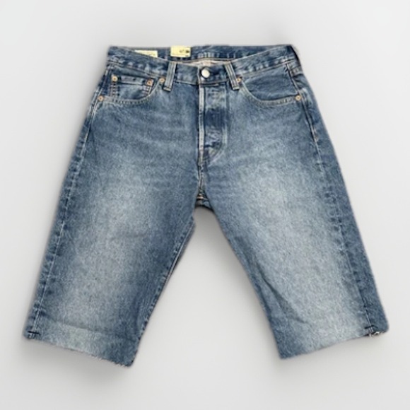 Levi's 501 Jean Shorts Mens Size 30 Premium Button Fly Cut Off Blue Denim - Picture 1 of 8